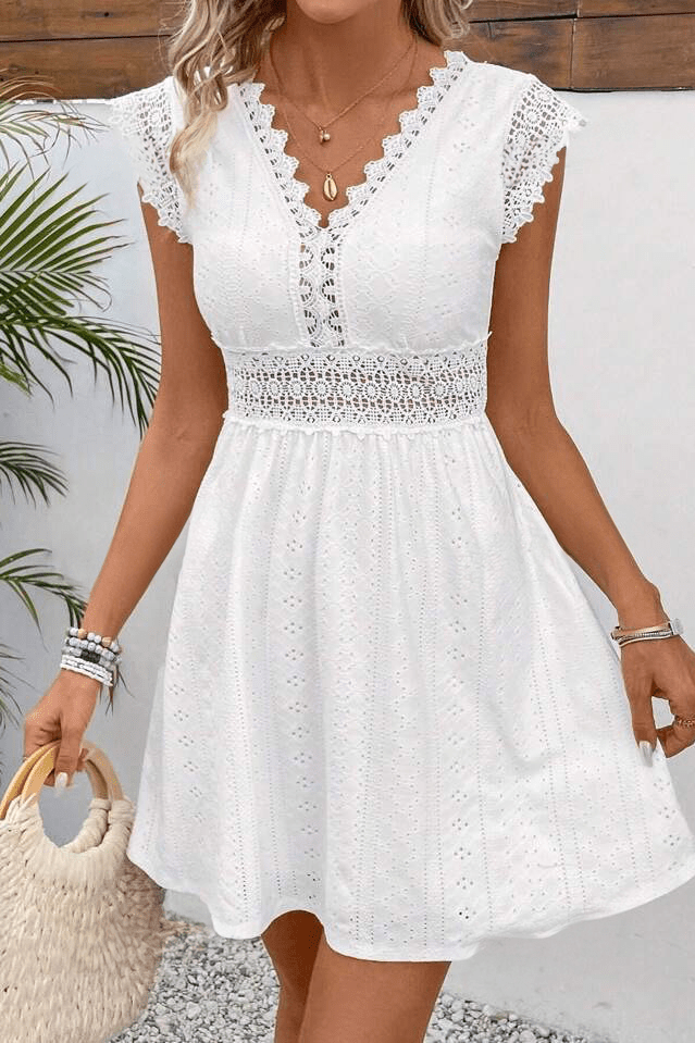 SOKYND Daniela French Lace V-Neck Fitted Dress DressesSOKYND-609175-DEF-S-01271S