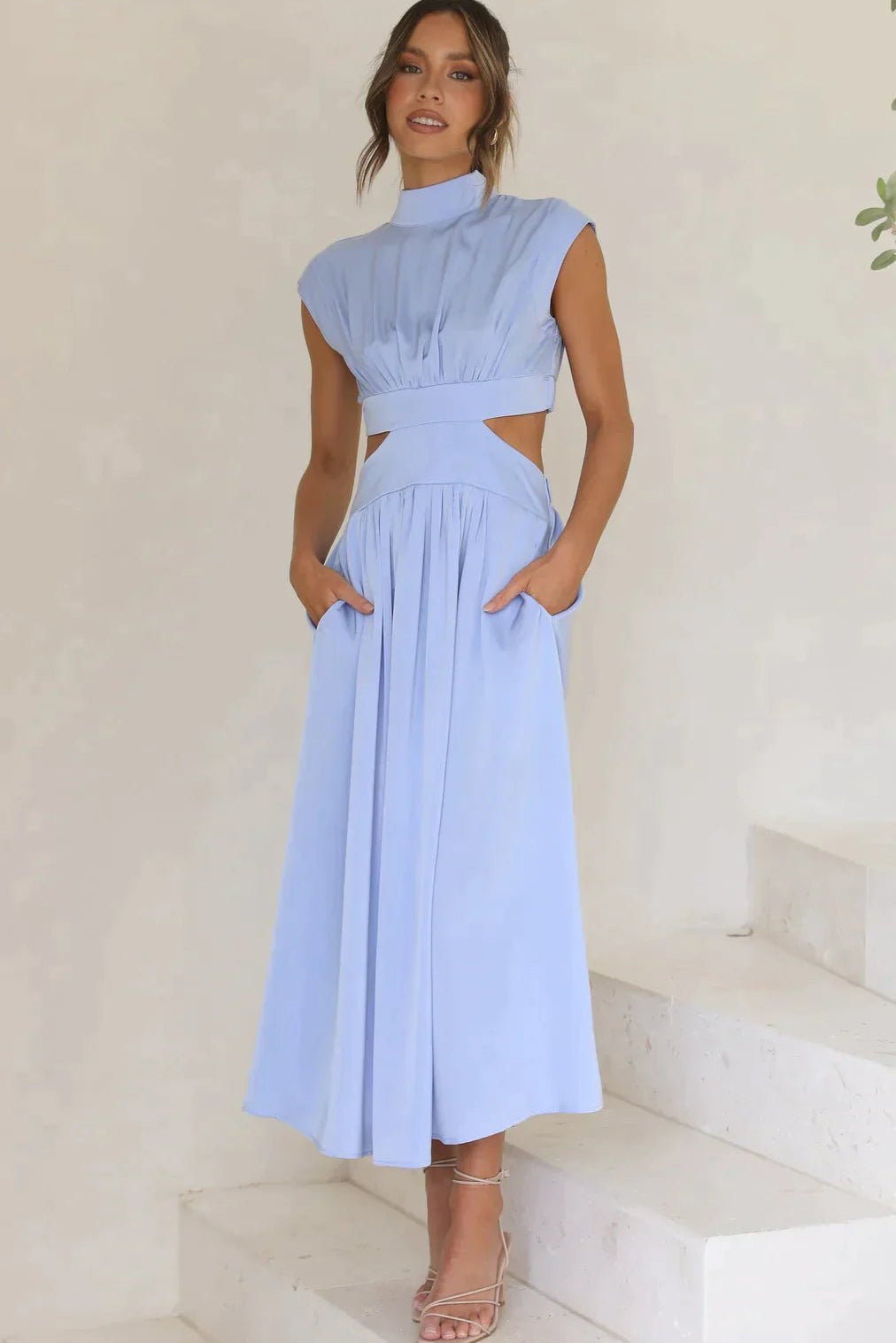 SOKYND Hermione High - Neck Cutout Midi Dress DressBlueXS