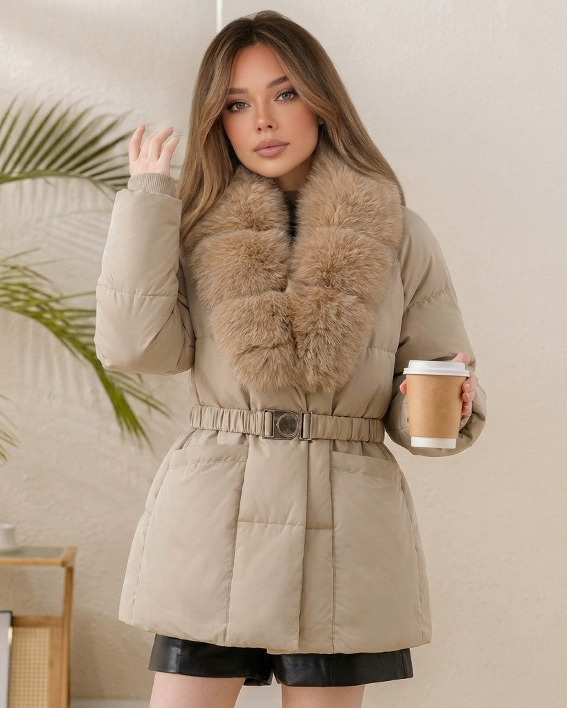 Parka Acolchoada Sara com Gola de Pelo Sintético e Cinto