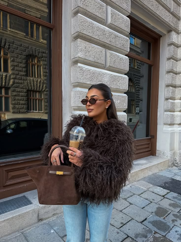 SOKYND Adjoa Faux Fur Coat in Brown