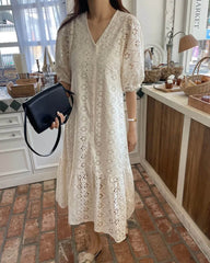 Vestido comprido Aurore com decote em V e bordados