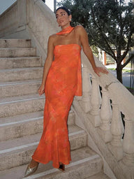 Esther Vestido maxi sem alças em mesh