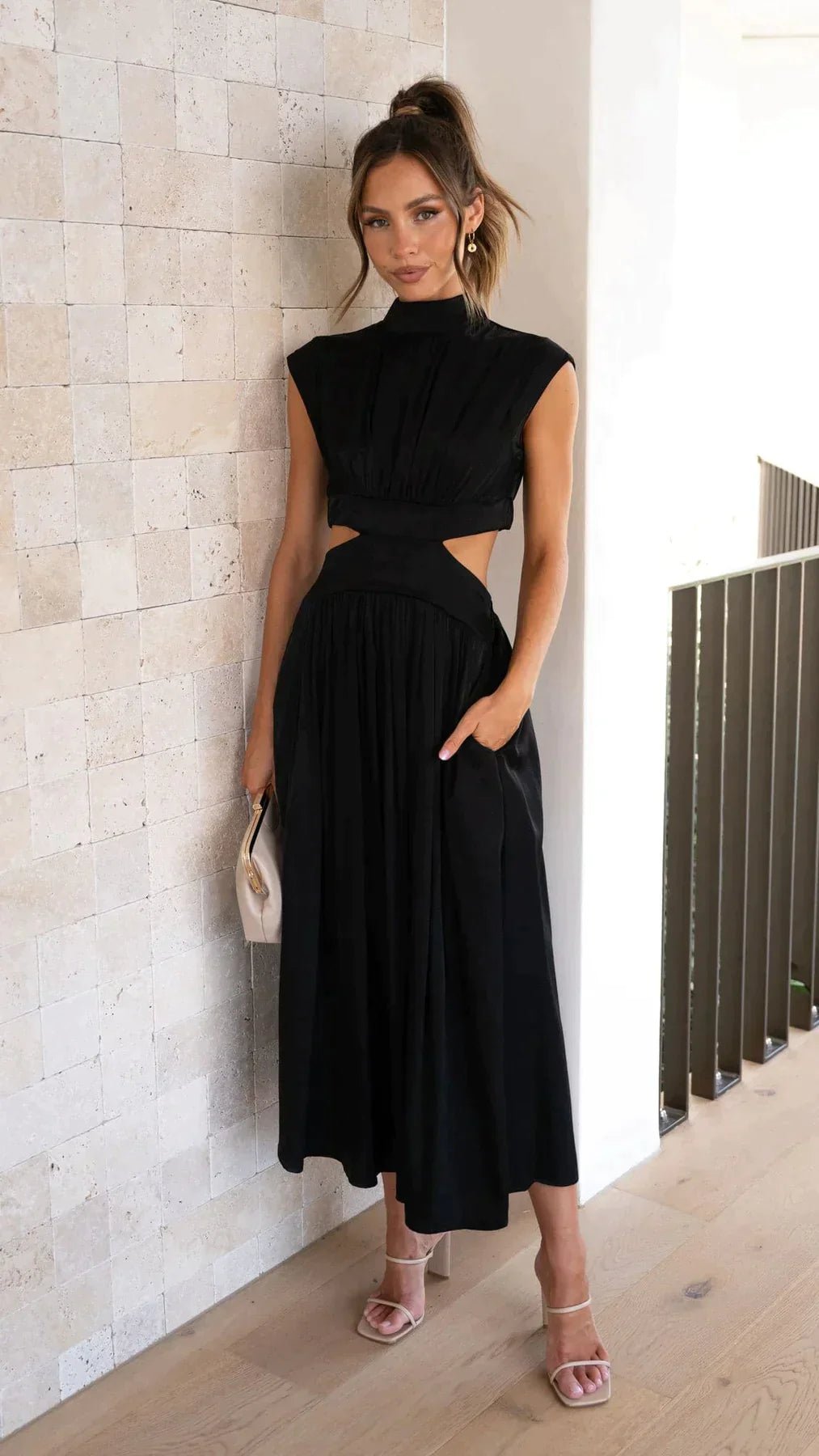 SOKYND Hermione High - Neck Cutout Midi Dress DressBlackXS