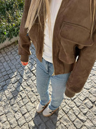 Kelly Blusão Bomber em Faux Suede