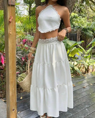Conjunto Julie com renda, halter e saia em camadas