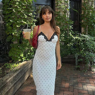 Vestido Ophelia com Renda e Poás
