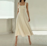 Vestido midi Seraphina sem mangas