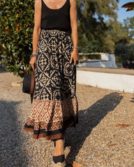 Saia midi evasê boho estampada Vianne